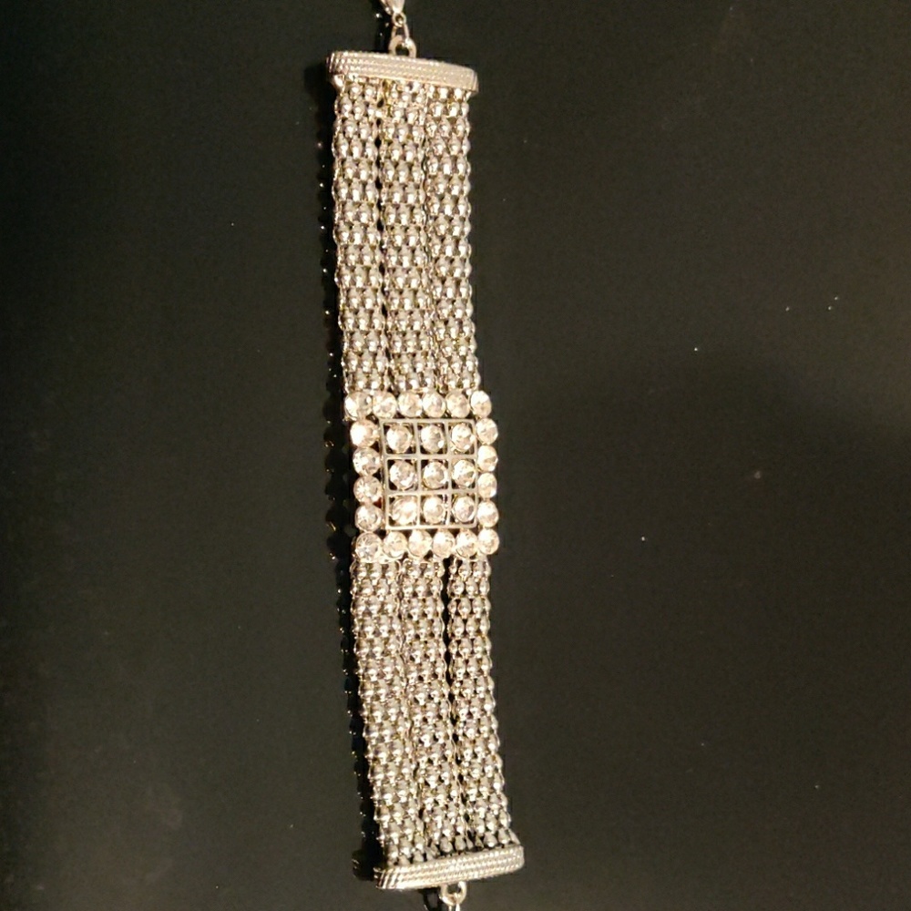 Statement Bracelet - Picture 2 of 4